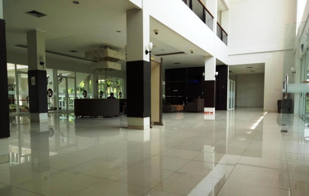 Bojonegoro Hotel Bonero Residence מראה חיצוני תמונה